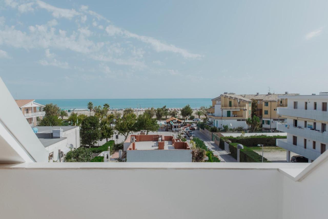 Hotel Caravel فاستو المظهر الخارجي الصورة
